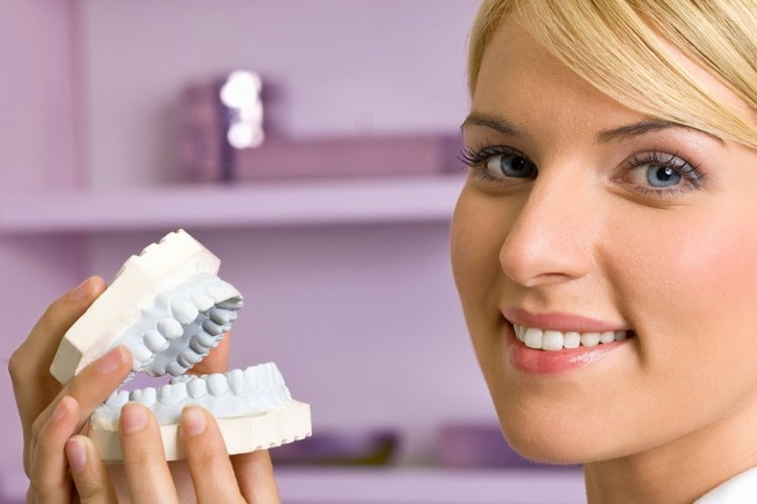 Какие бывают способы протезирования зубов?